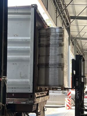 Metalized PET Film with Heat Resistance Up To 110°C, Customized Weight, and Smooth Reflective Surface for Food Packaging and Lamination