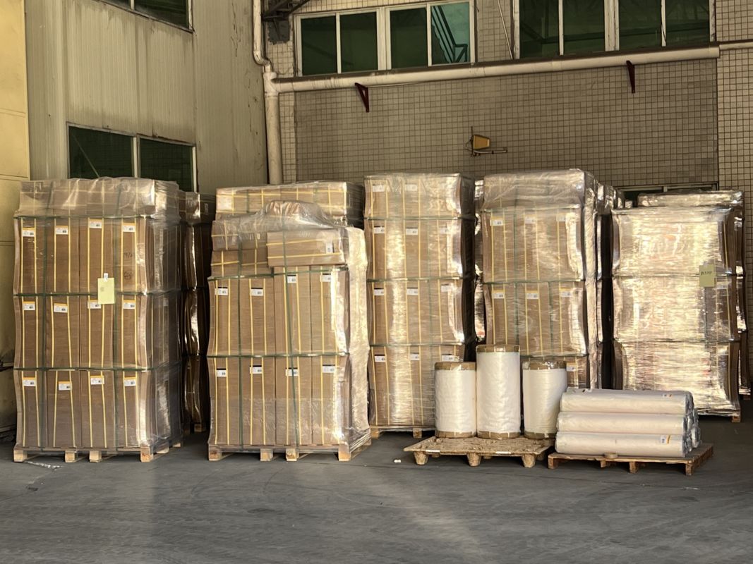 Gloss Lamination Film with 17 to 50 Microns Thickness, Up To 2200 Mm Width, and Above 90 GU Gloss Level