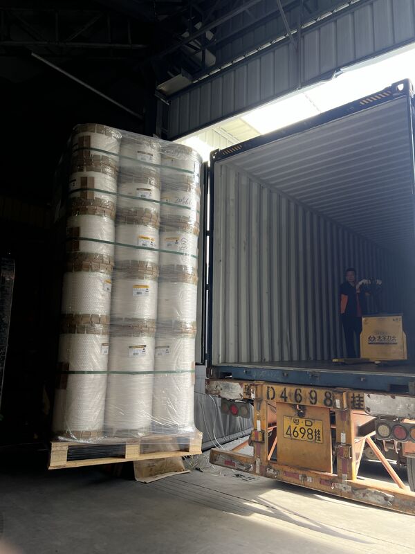 White Adhesive Digital Laminating Film with 25 to 125 Microns Thickness and Matte or Velvet Finish