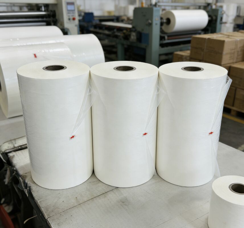 Double Side Treatment Gloss Lamination Film with Moisture Proof and Multiple Extrusion Process for Enhanced Packaging